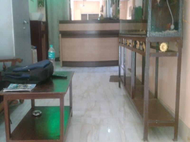 Hotel Giriraj Inn Варанаси Екстериор снимка